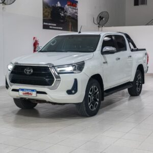 Toyota Hilux 2.8 SRX 4x4 At